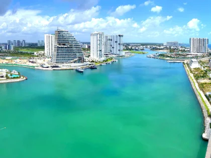 Hotel Renaissance Cancun Resort & Marina Cancún 4 personas
